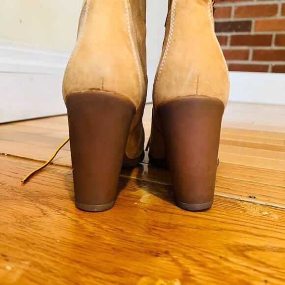Timberland Women's High Heel Wheat Boots Size 7 M - Picture 9 of 16